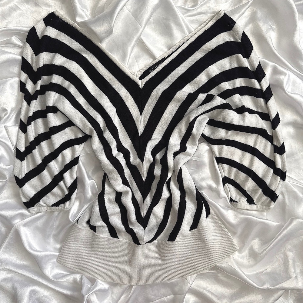 White House Black Market V-Neck Chevron Striped Dolman Sweater Black White